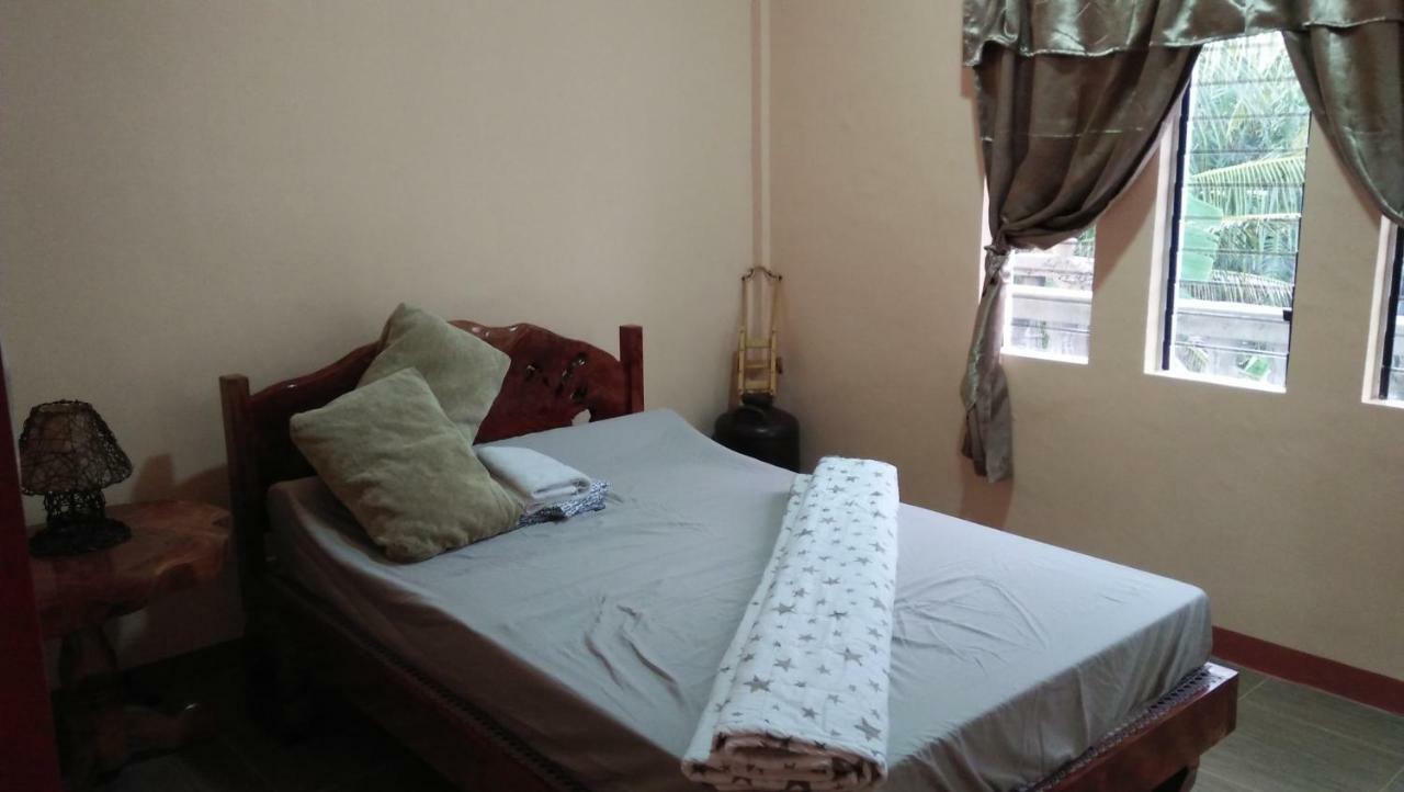Anvel Homestay Basco Buitenkant foto