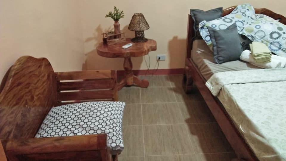 Anvel Homestay Basco Buitenkant foto
